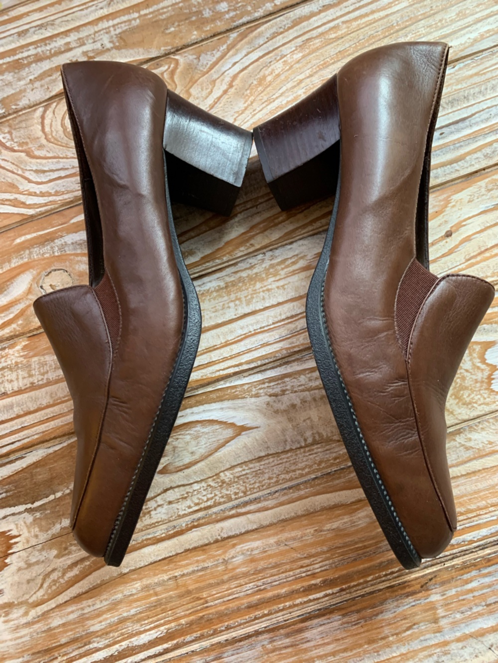 Vintage 90s Aerosoles What’s What Brown Leather Block Heel Loafers 8.5M